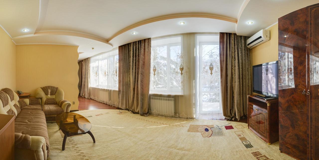 Ghostinitsa "Lina" Hotel Petropavlovsk Eksteriør billede